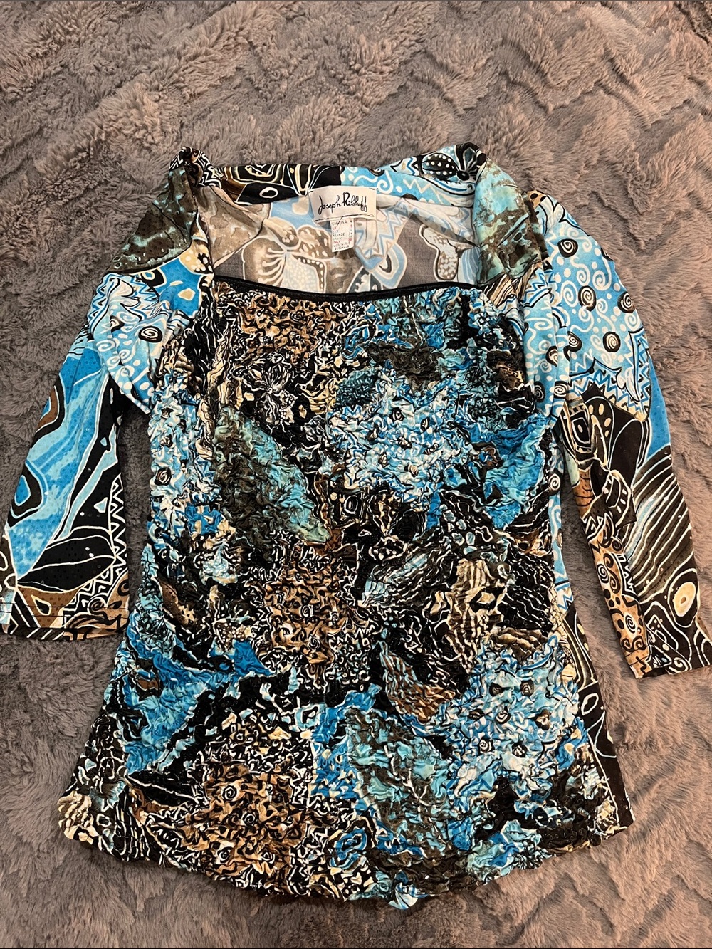 Joseph Ribkoff Beautiful Shiny Pattern Top